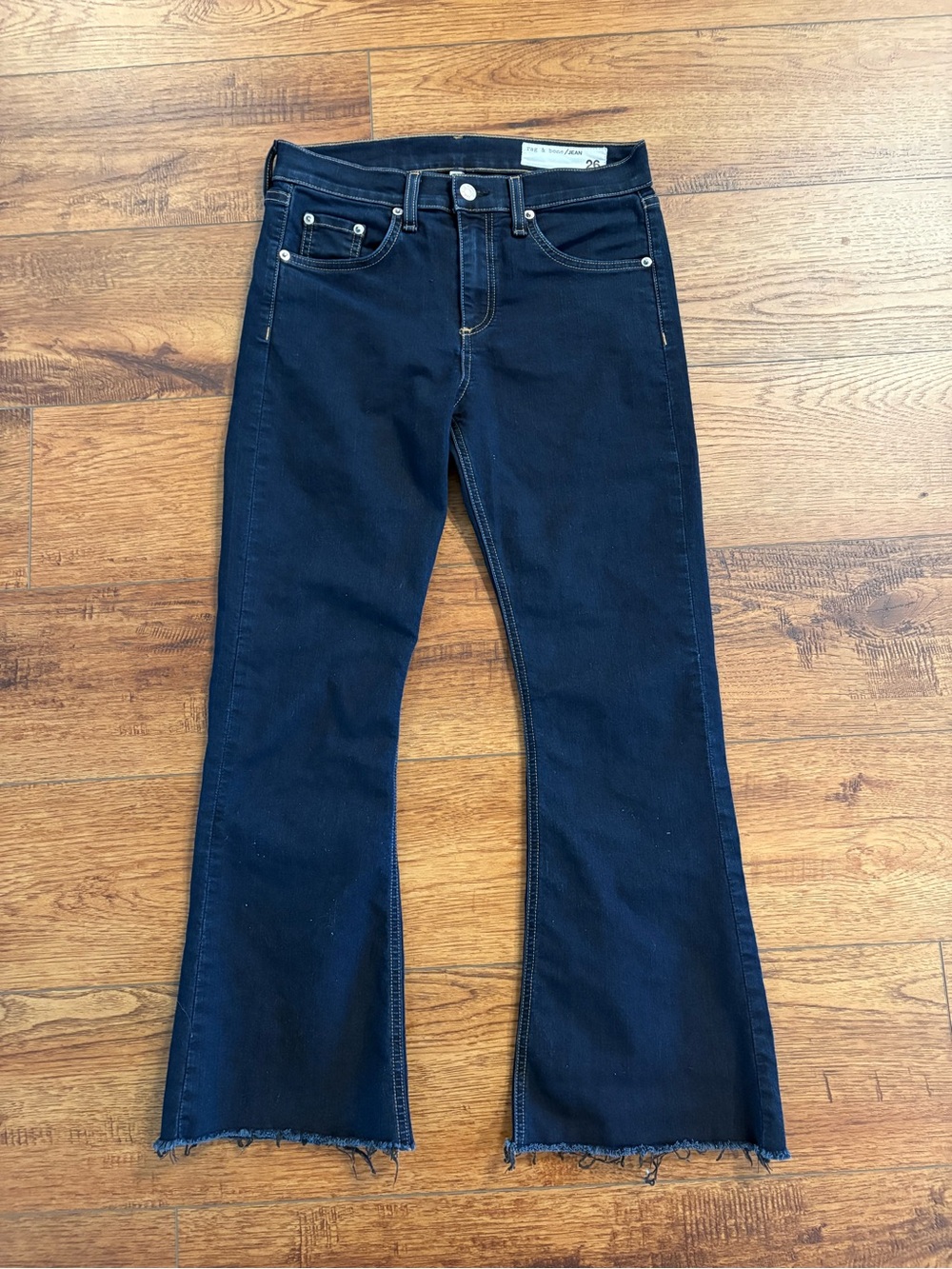 Rag & Bone Jean 26 Dark Wash Cropped Flare Raw Hem Jeans